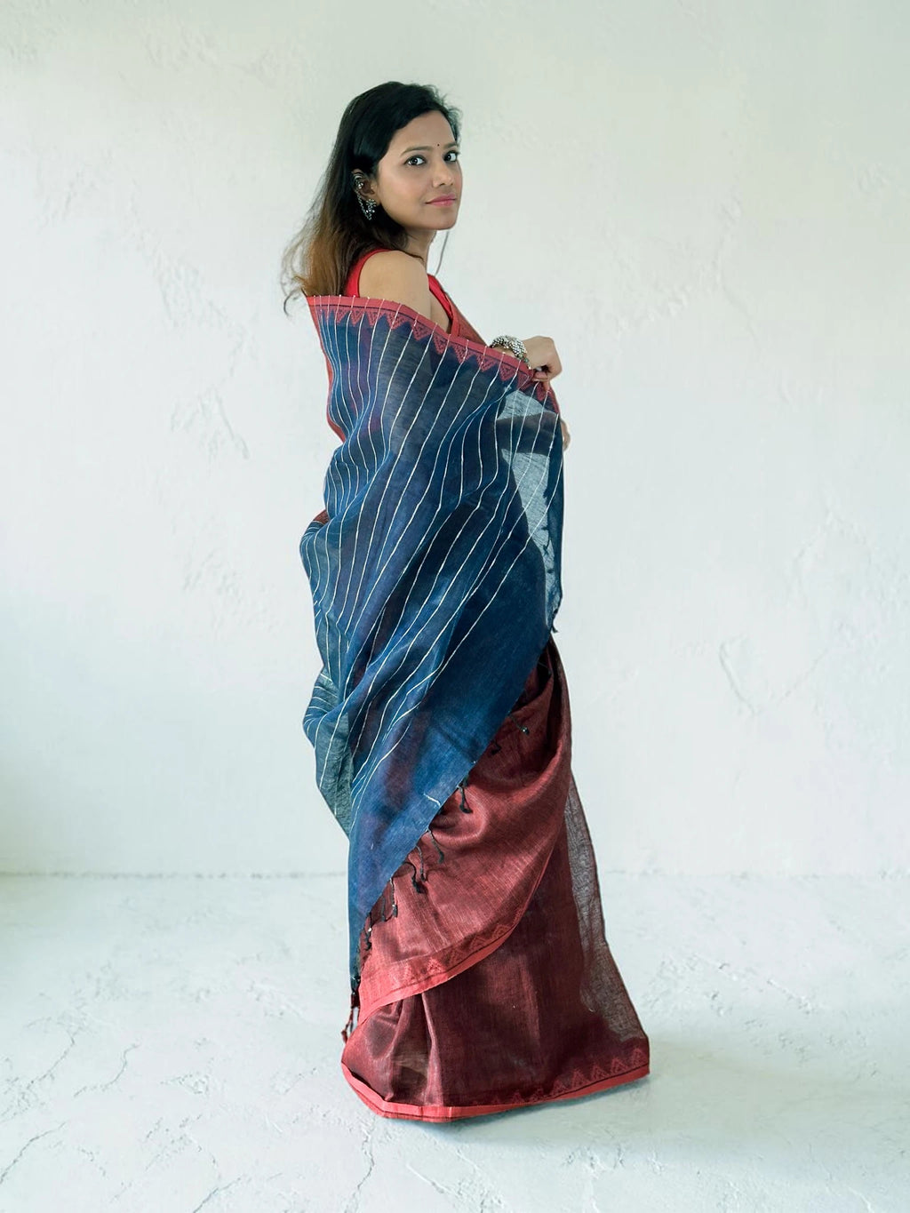 Crimson Weave Contrast Saree
