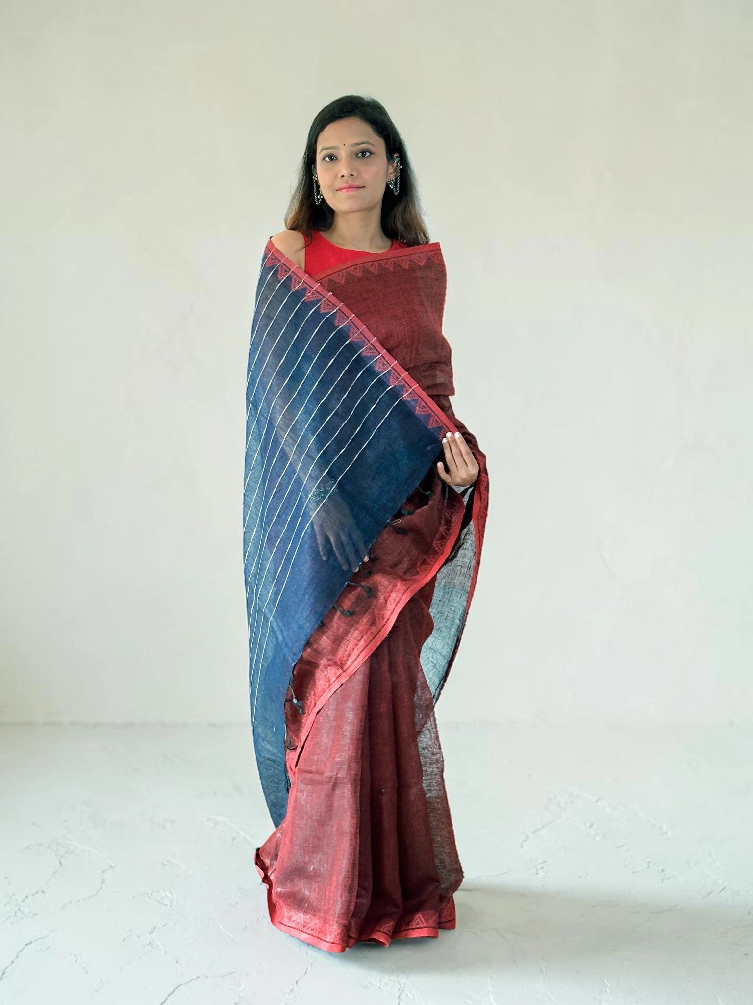 Crimson Weave Contrast Saree