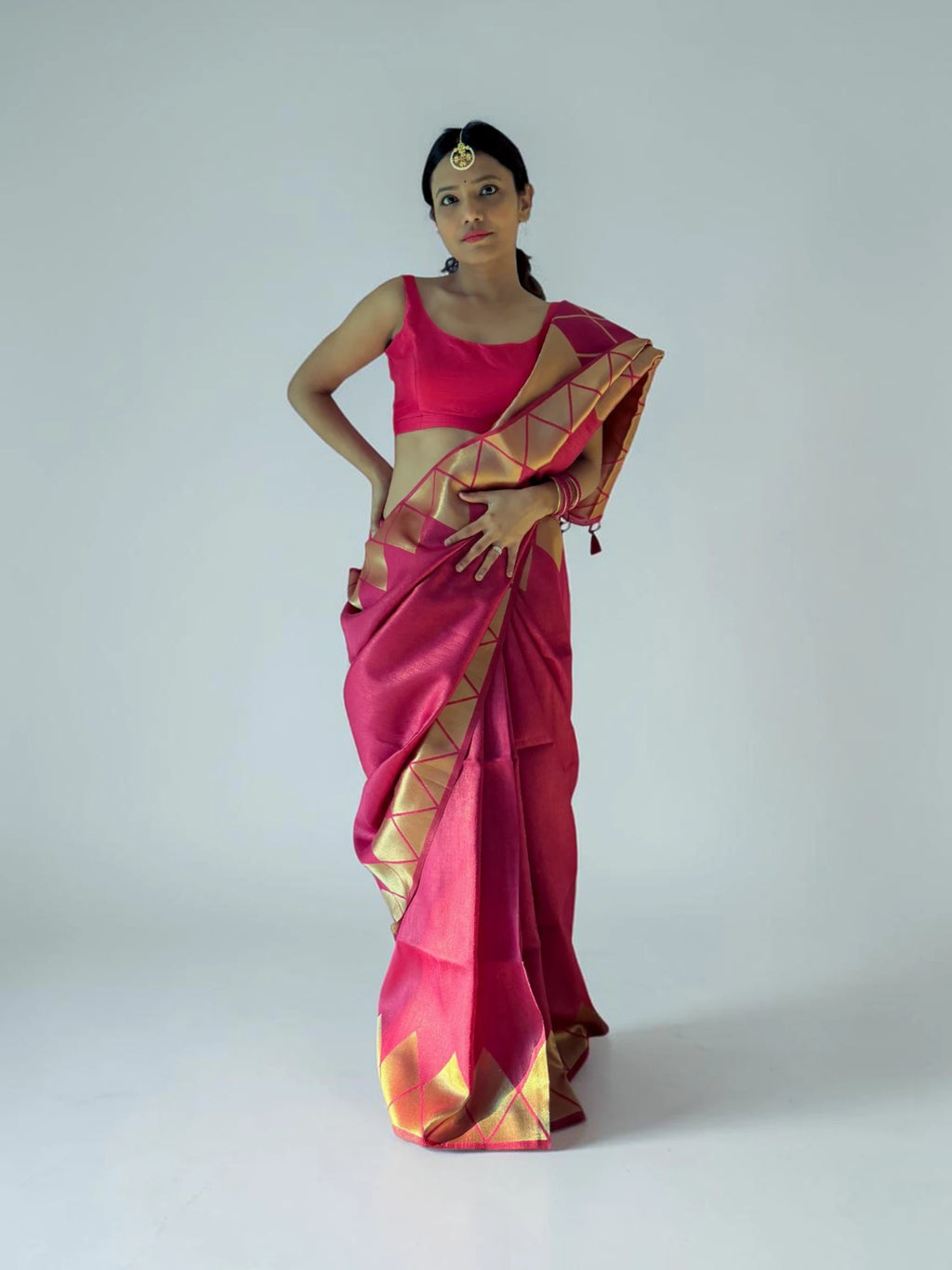 Reversible Golden Beige & Magenta Two-Way Saree